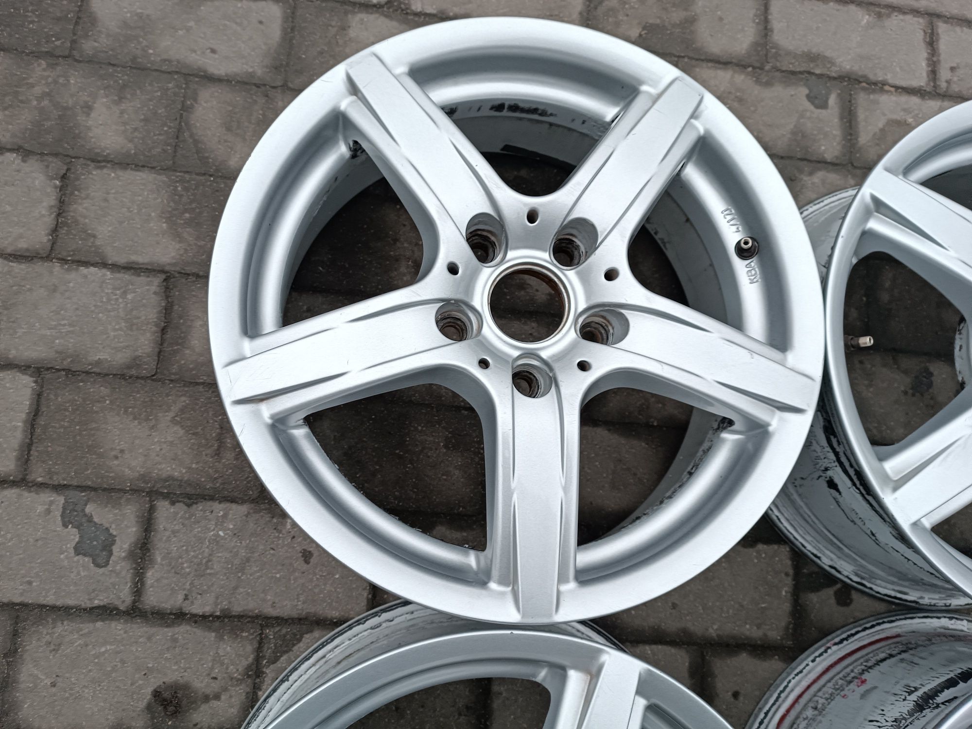 Felgi Alu Nissan Qashqai Juke Toyota Avensis Rav4 5x114.3 ET40 6.5J16