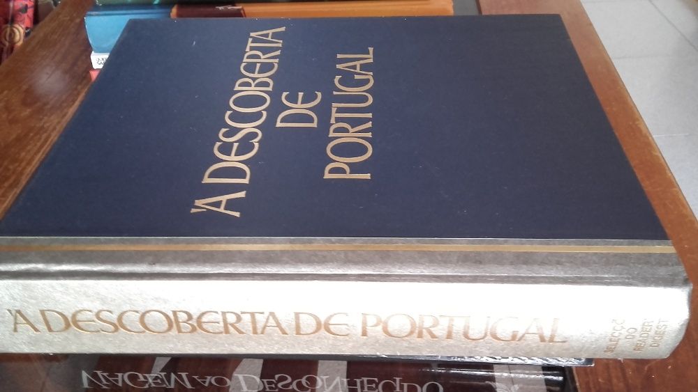 Livro "Á Descoberta de Portugal" Edição de 1982