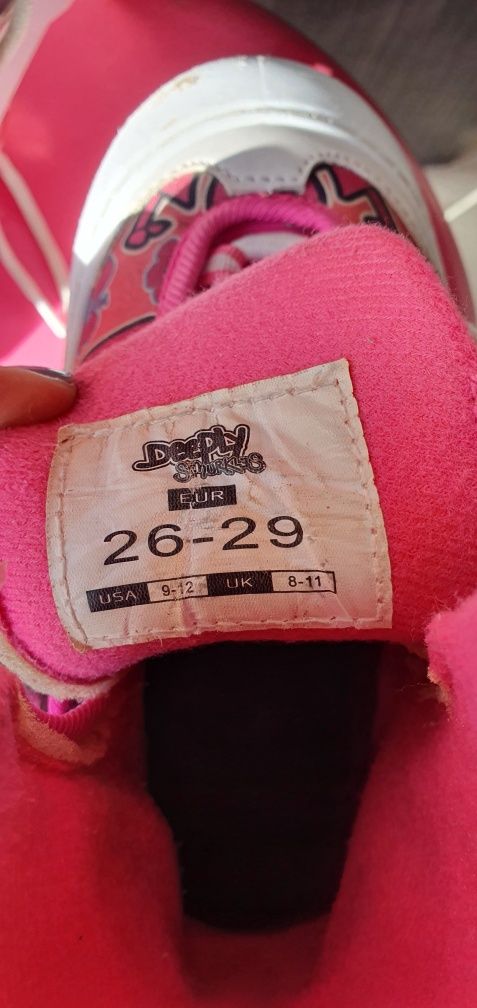 Patins Deeply do tamanho 26 a 29.