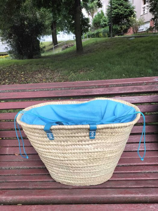 Bolsa com asa em couro