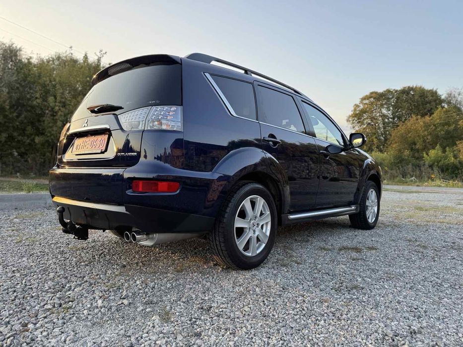 Mitsubishi Outlander 2011