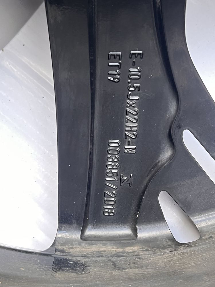 Oryginalne felgi aluminiowe do Audi A6 RS 22 CALE