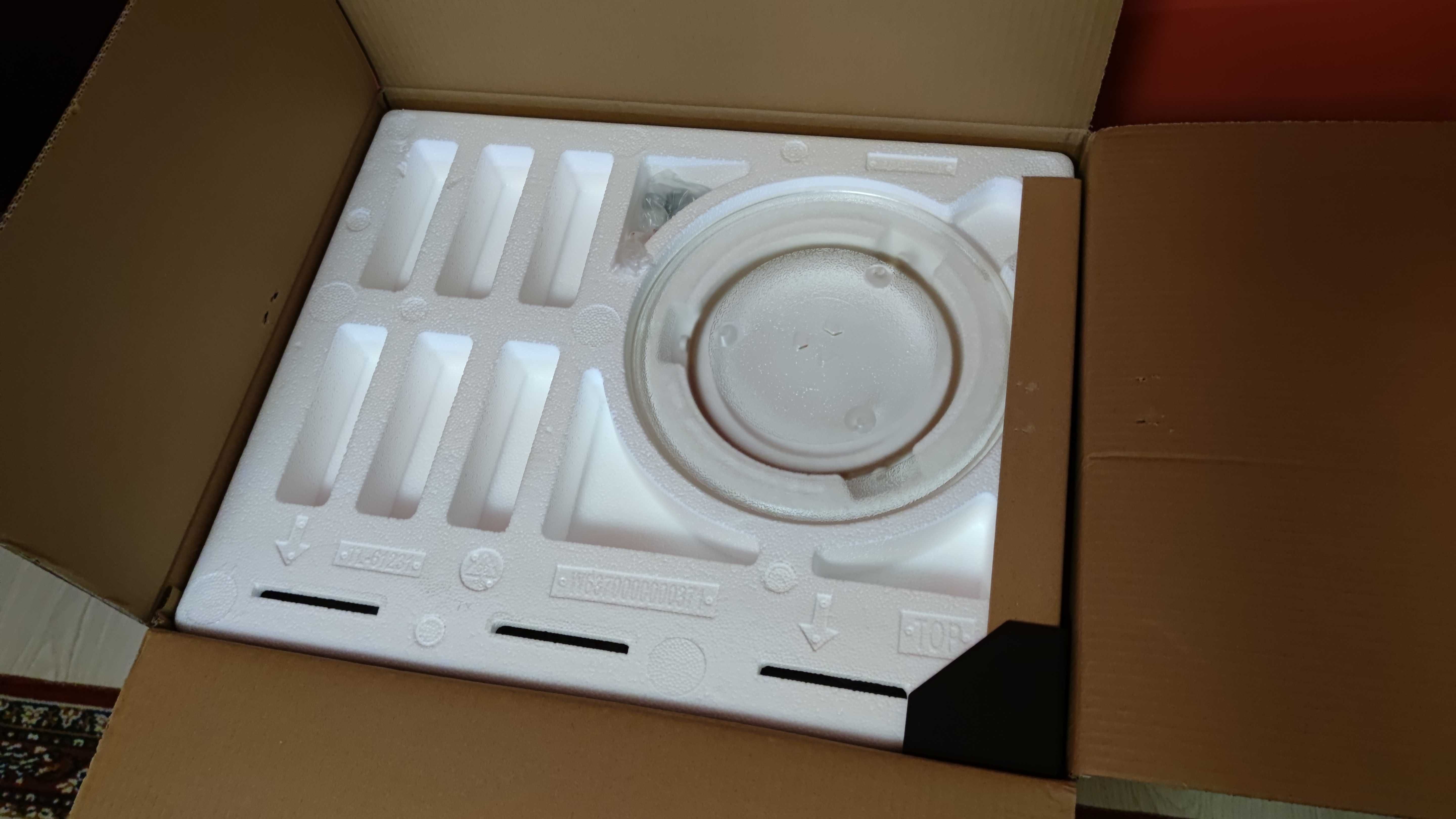 Kuchenka mikrofalowa do zabudowy  BEKO BMCB25433X NOWA