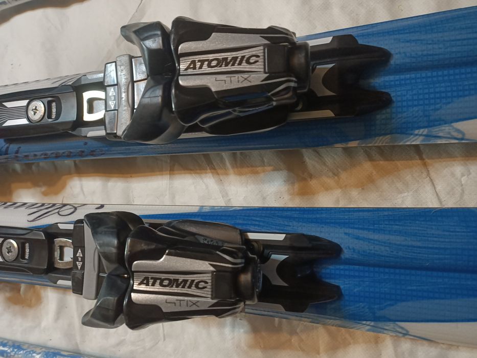 Narty zjazdowe Atomic