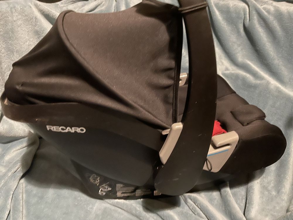 Fotelik samochodowy Recaro Privia Evo + baza Isofix