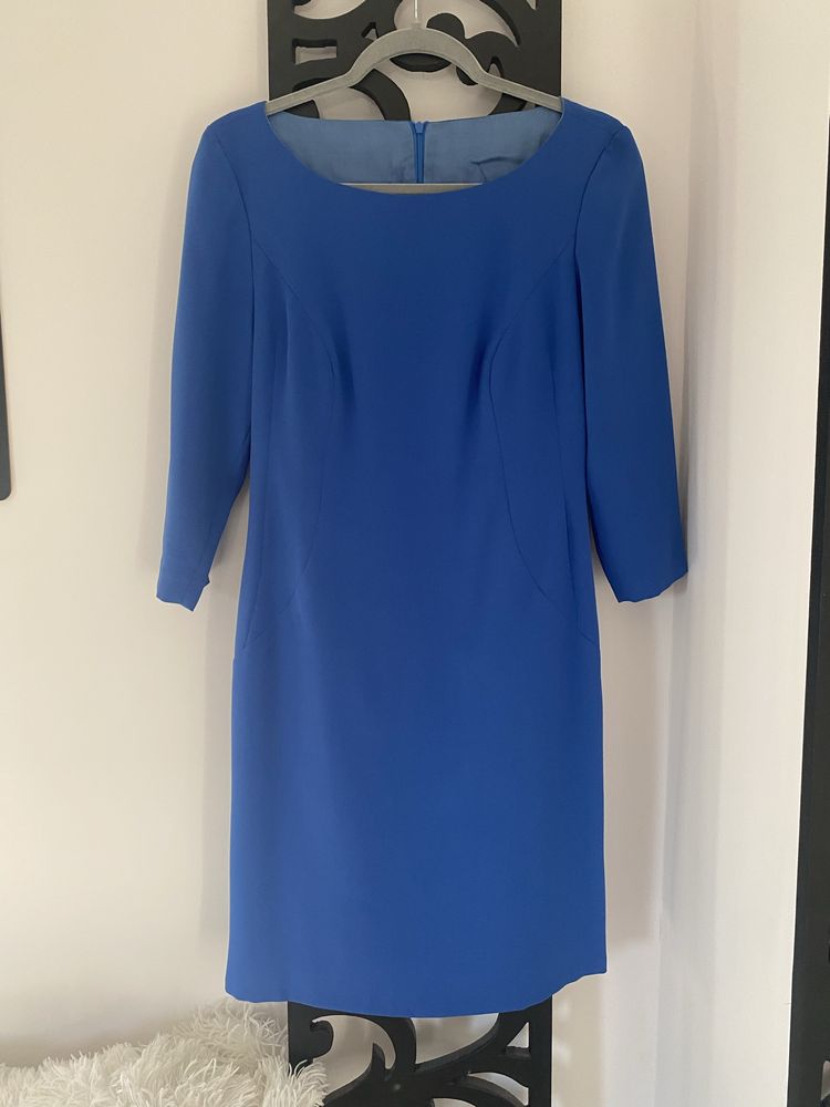 Elegancka taliowana prosta sukienka granatowa , sukienka przed kolano