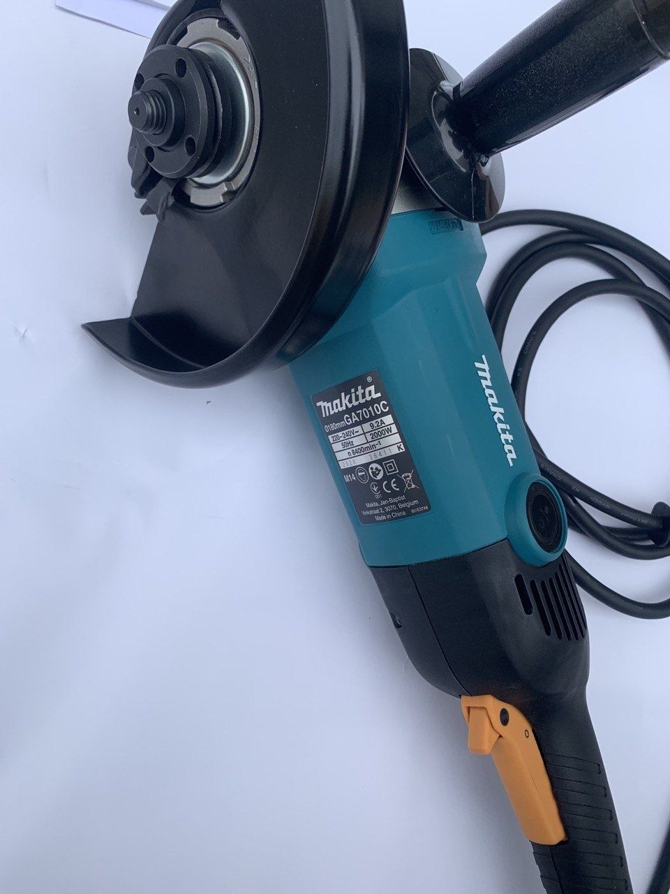 Полірувальна шліфмашина Макіта ушм Makita