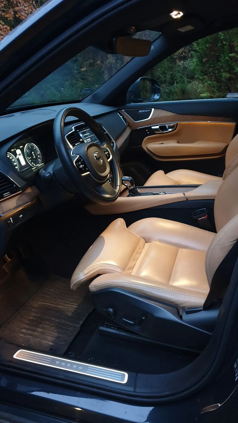 Volvo XC 90 Samochód bezwypadkowy, z polskiego salonu od pierwszego właściciela