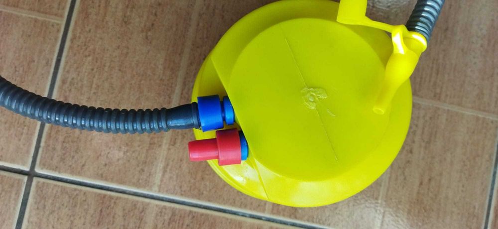 Bomba de encher, colchão, prancha, paddle, caiaque, canoa, rio