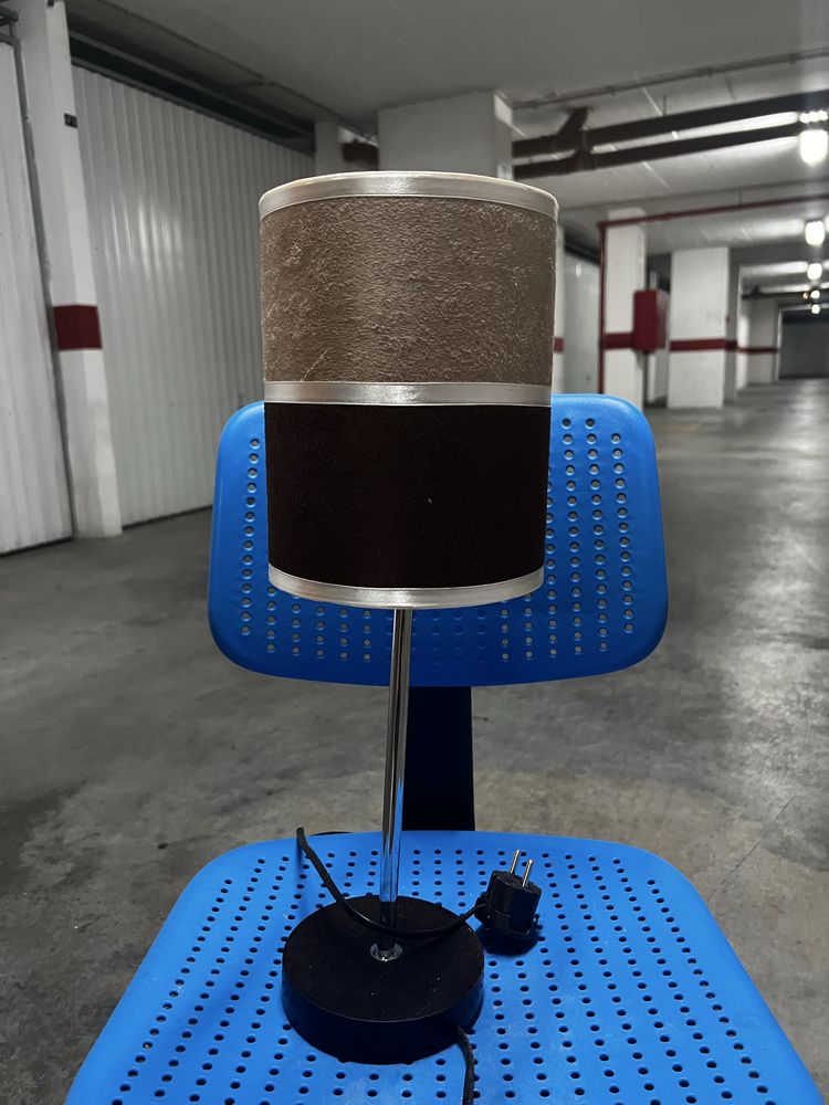 Candeeiro de Mesa Castanho