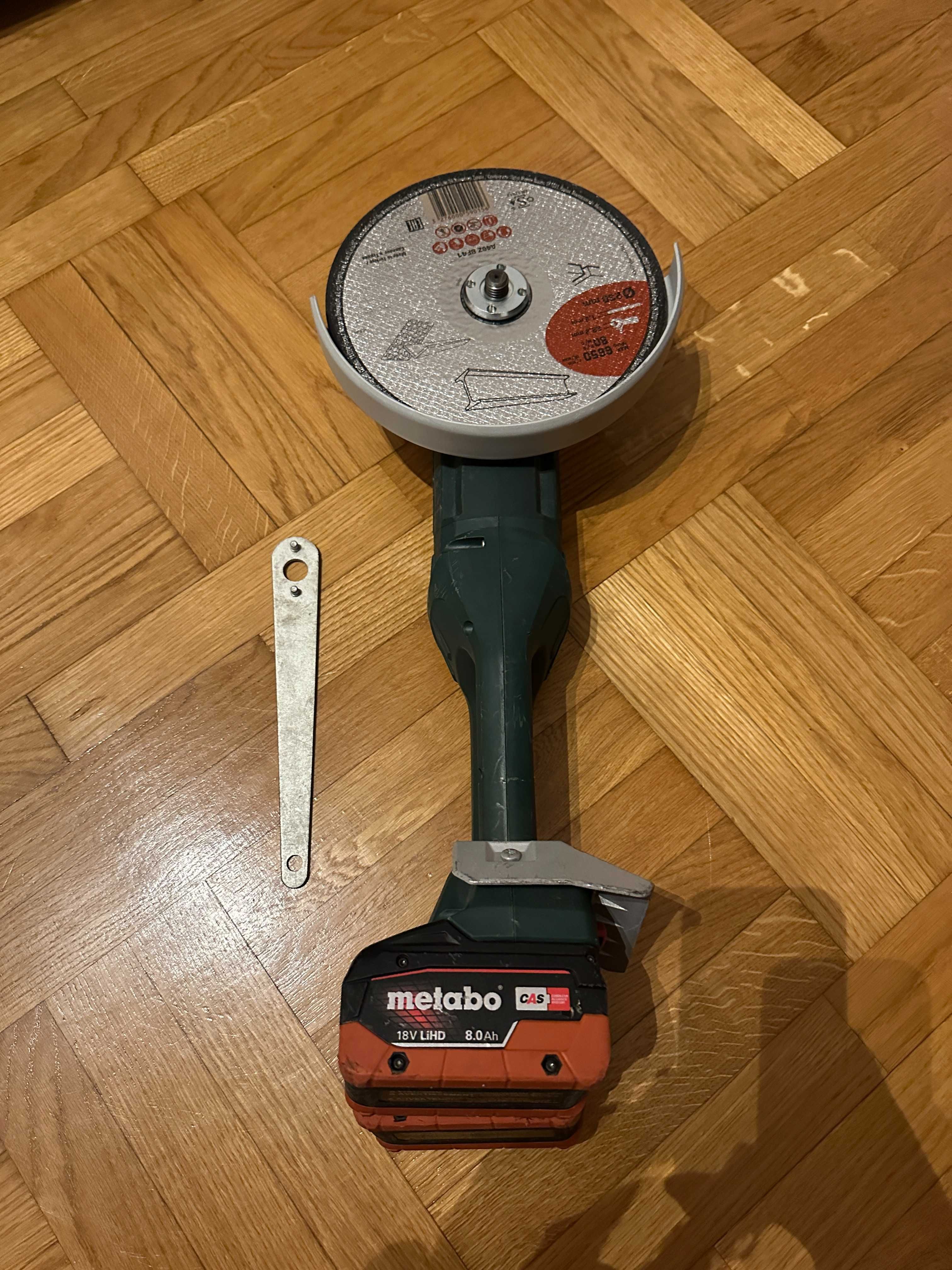 Akumulatorowa szlifierka kątowa Metabo WPB 36-18 LTX BL 24-230 2x8Ah