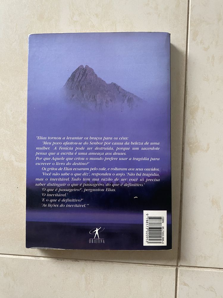 Livro “O monte cinco” de Paulo Coelho