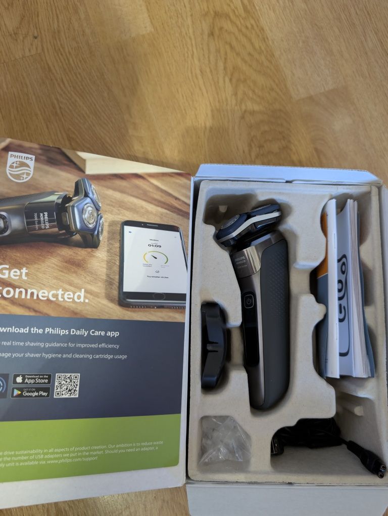 Електробритва PHILIPS серії 7000