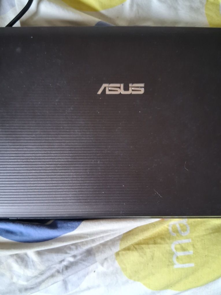 Portátil Asus I7 com Nvidia em óptimo estado