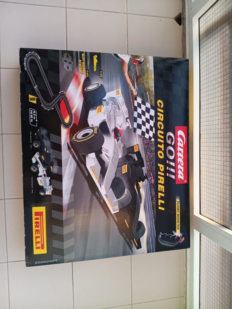 Pista de carros Pirelli