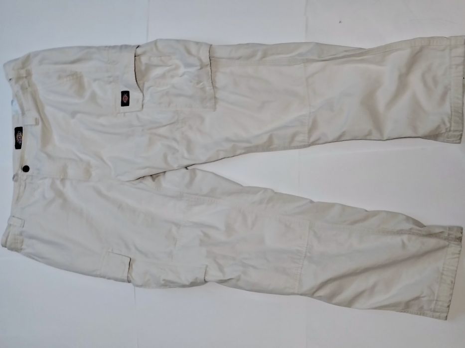 Белые штаны Dickies