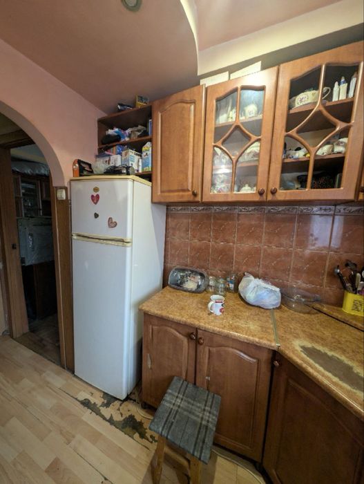 Продам 2к квартиру в центрі з індивідуальним опаленням. Є відновлення