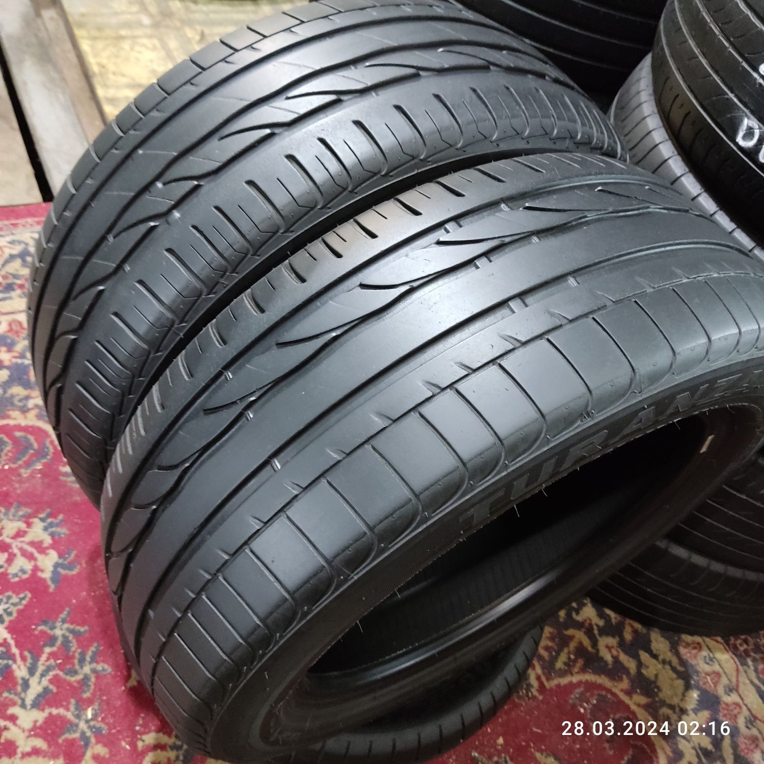 R17 225/55 Bridgestone. 6+мм. 2шт.