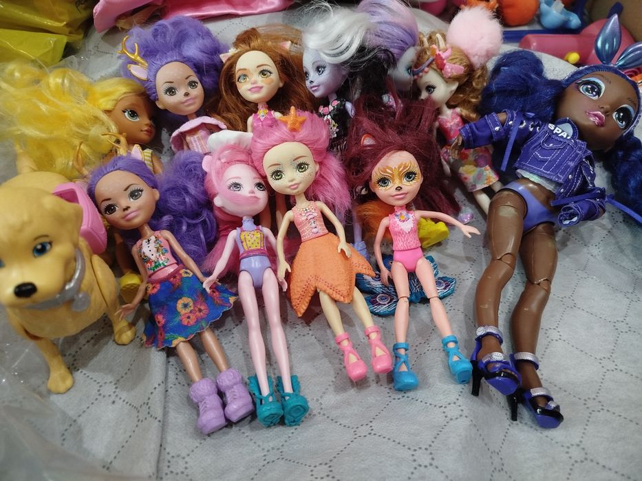 Enchantimals Duży Domek Jelonków ZESTAW dużo lalek