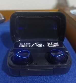 Бездротові навушники M10
Нові, в упаковці. Led екран. Кейс для зарядки