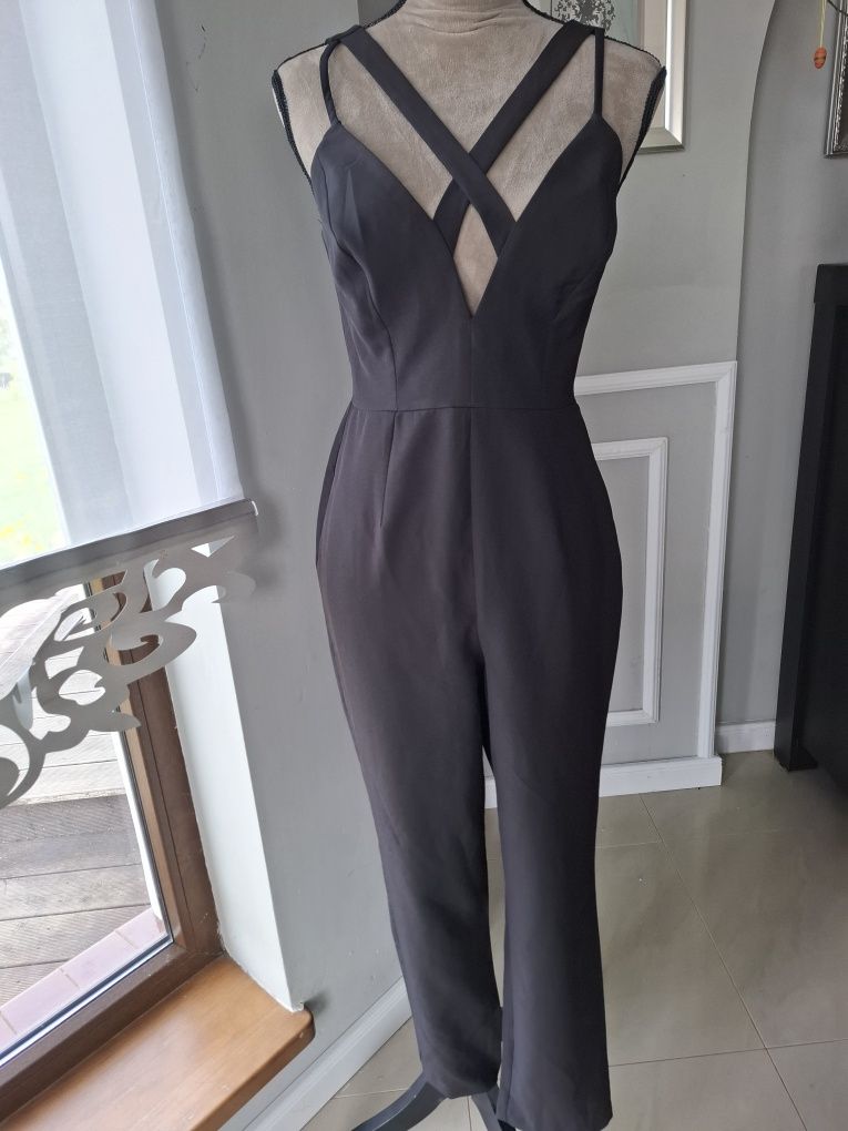 Czarny kombinezon Asos toz.38 M