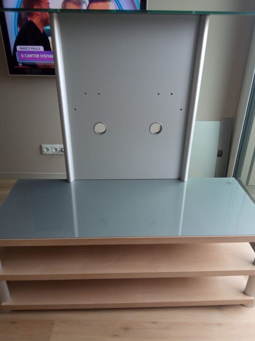 Movel TV Box madeira maciça