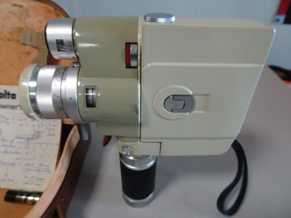 Maquina filmar vintage, Minolta, zoom 8, com mala couro
