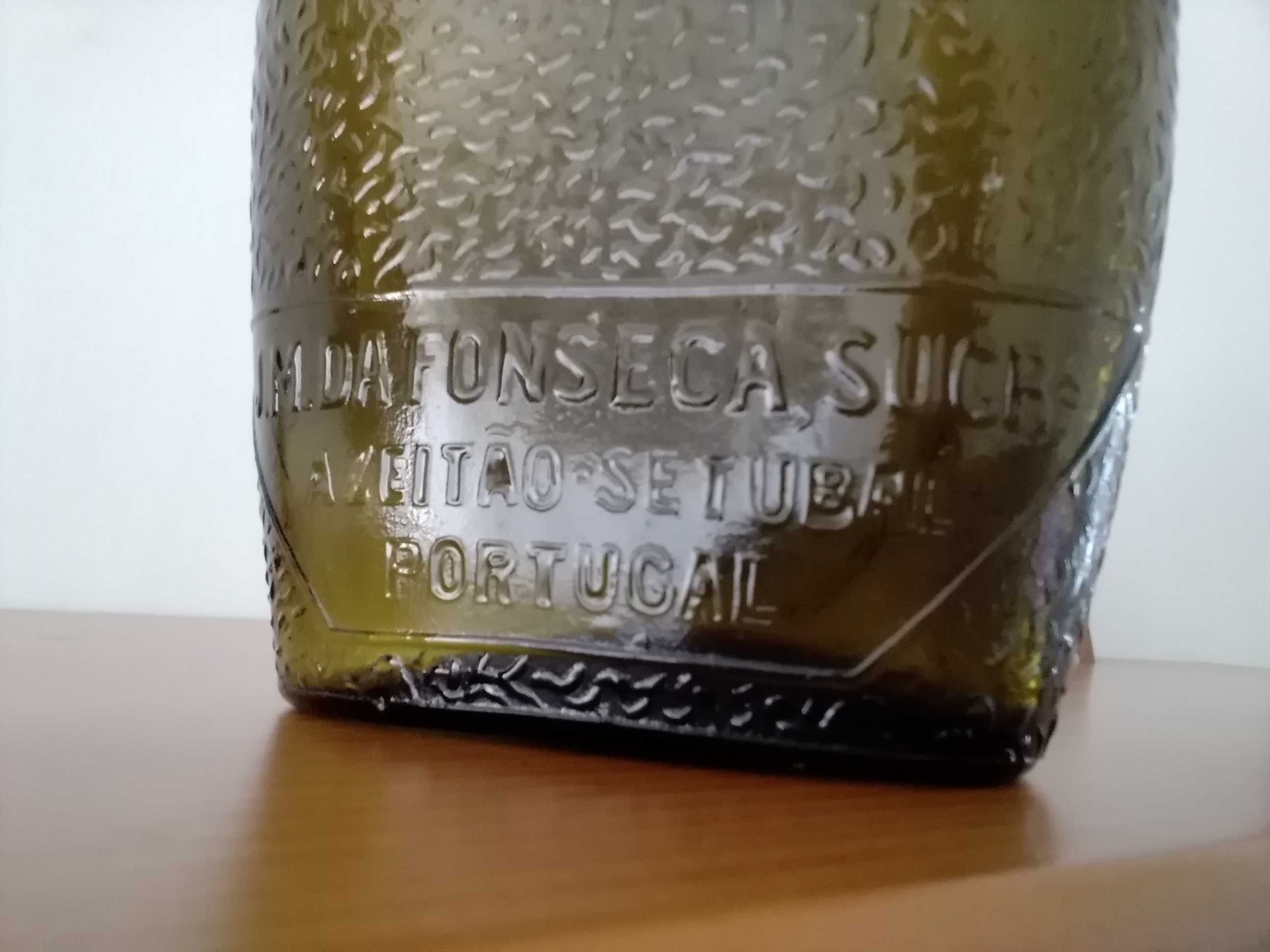 Garrafa Centenária Alto Relevo Vinho de Mesa - Faísca - JM da Fonseca