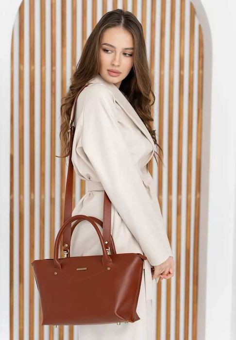 Жіноча шкіряна сумка Midi