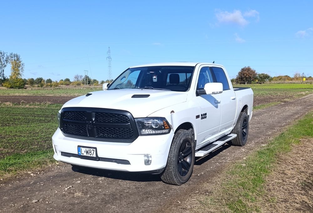 Dodge Ram 1500 5.7 HEMI 2017 SPOR.