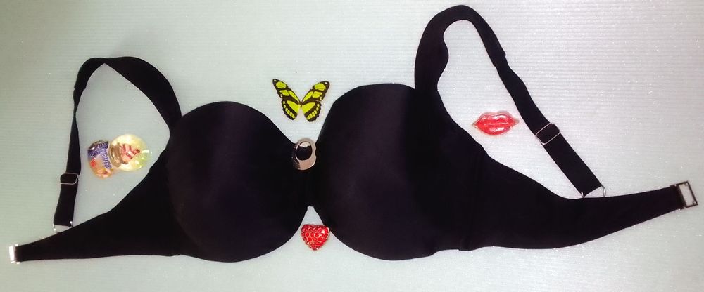 НОВЫЕ фирменные бюсты от купальников. Made in Germany. Разм.80Е, 80F.