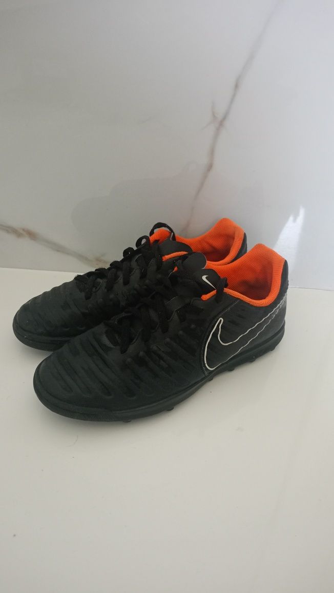 Buty Piłkarskie Nike Tiempo