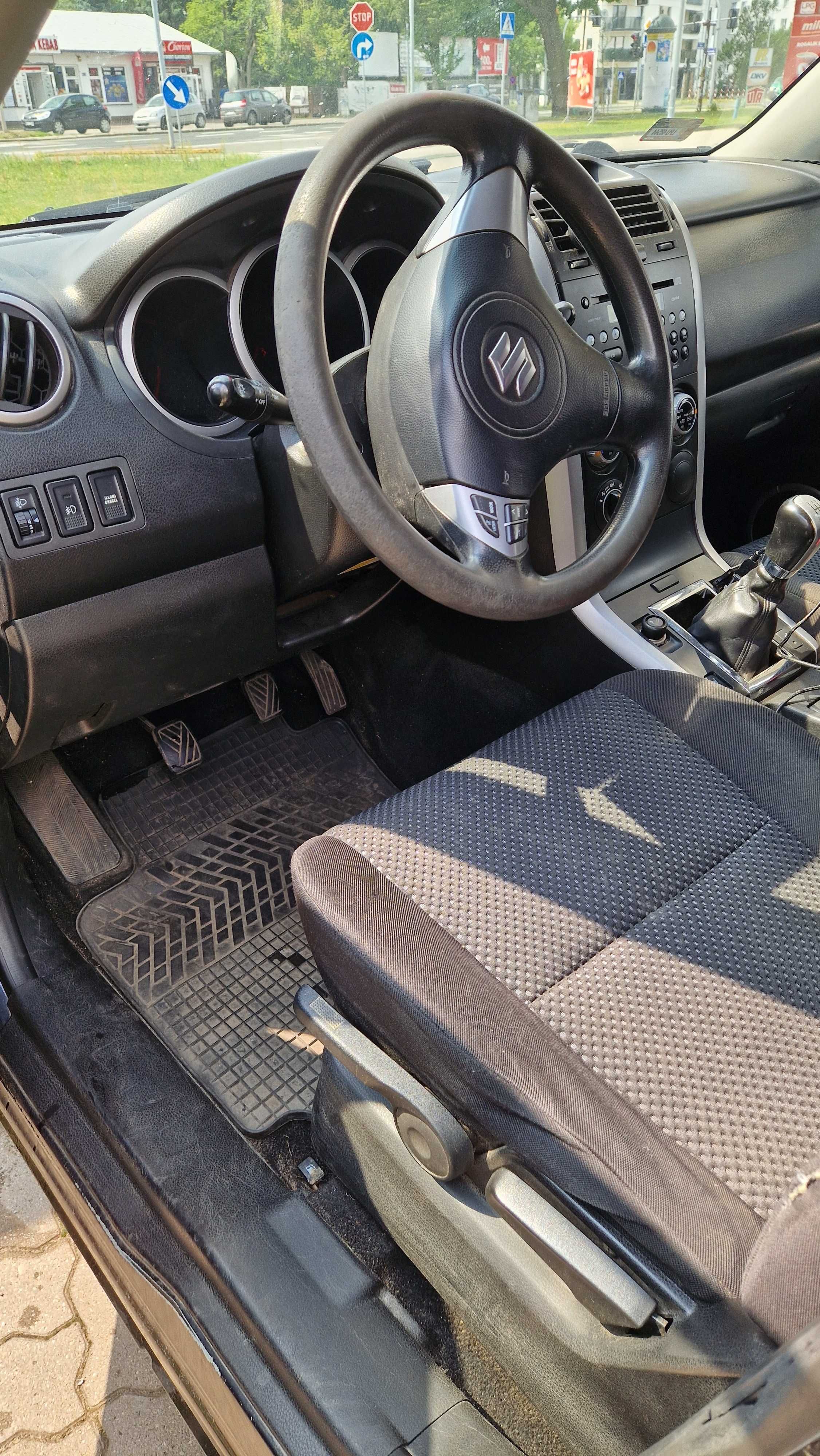 Sprzedam Suzuki Grand  Vitara 2006, benzyna +LPG, do naprawy