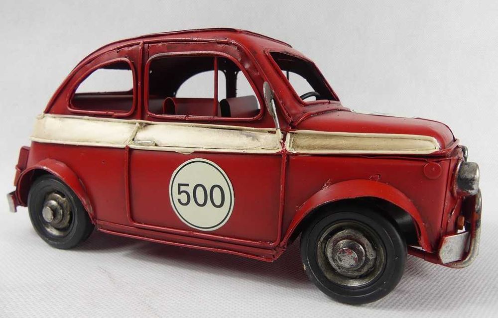 Metalowy czerwony model FIAT 500 pojazd AUTO