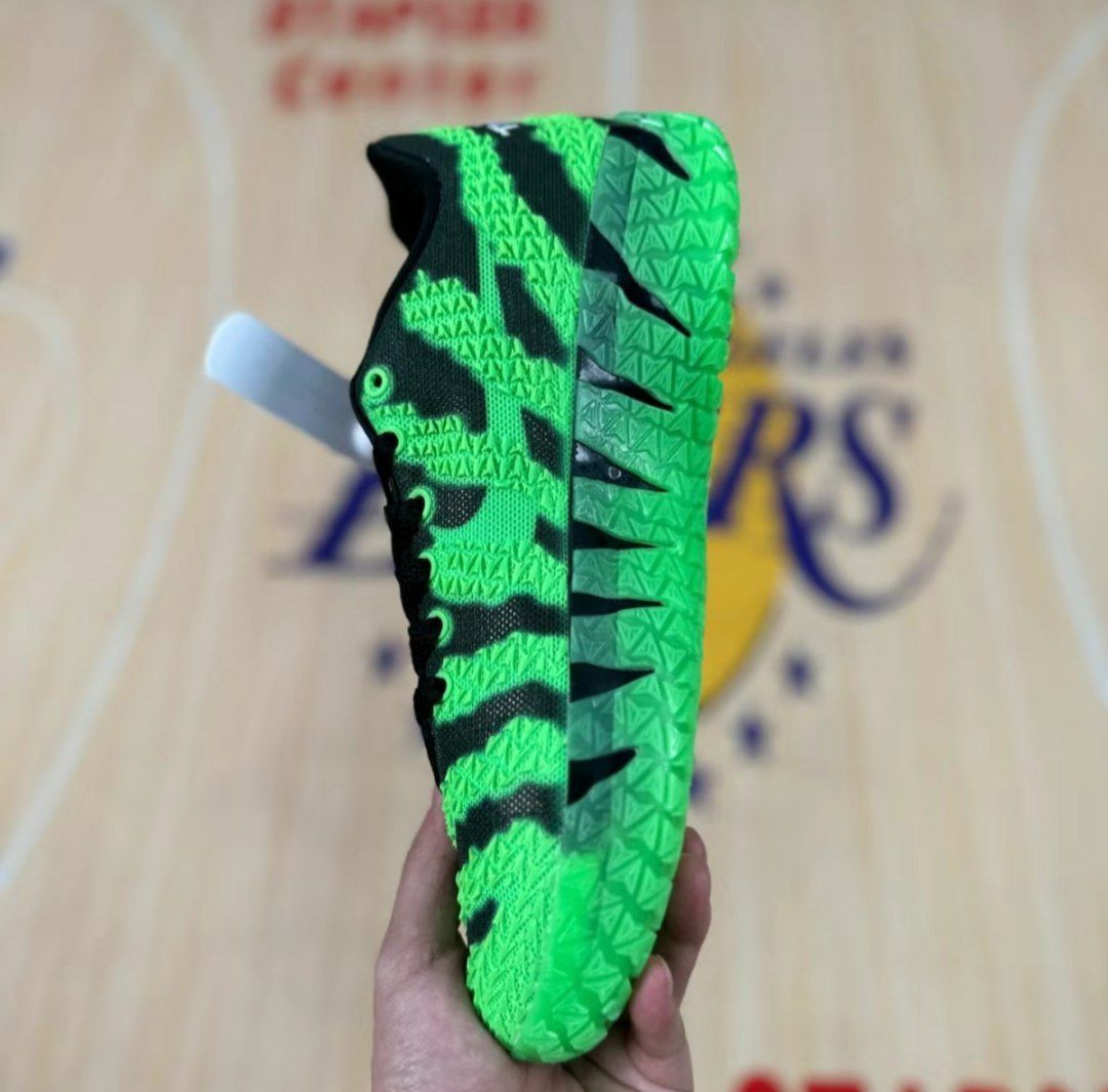 Баскетбольні кросівки nike ja 3