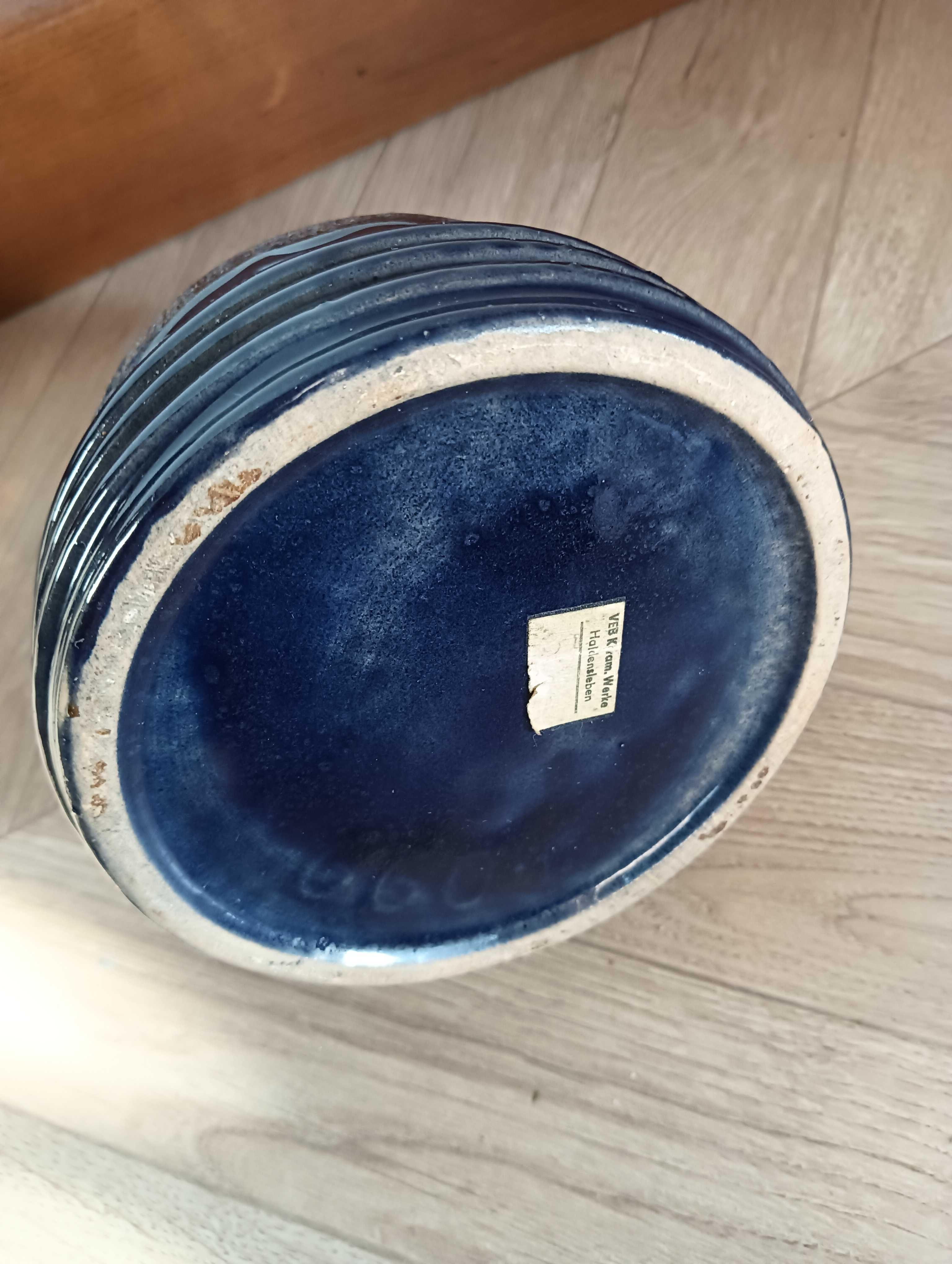 Wazon ceramiczny z uchem Haldensleben piękny