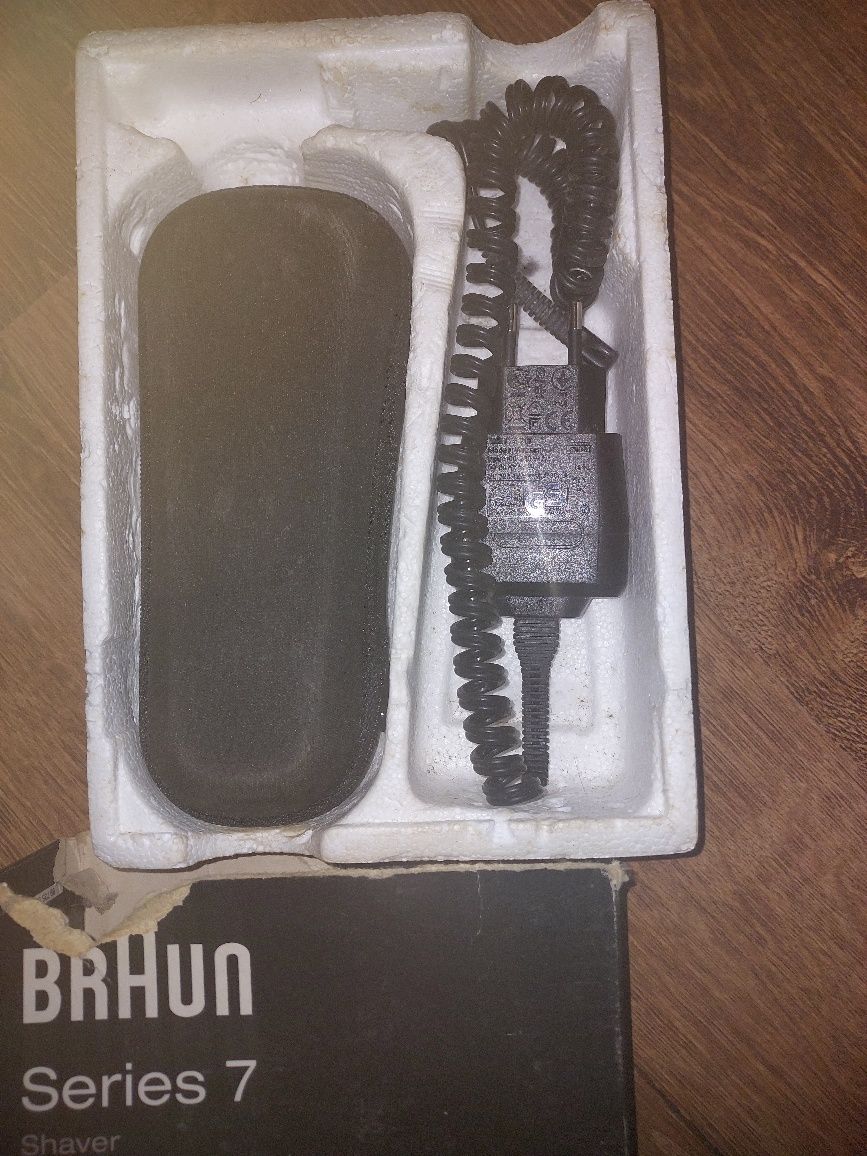 Braun бритва чоловіч