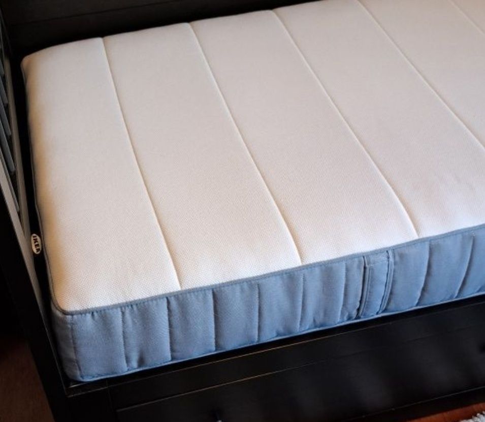Colchão cama solteiro IKEA