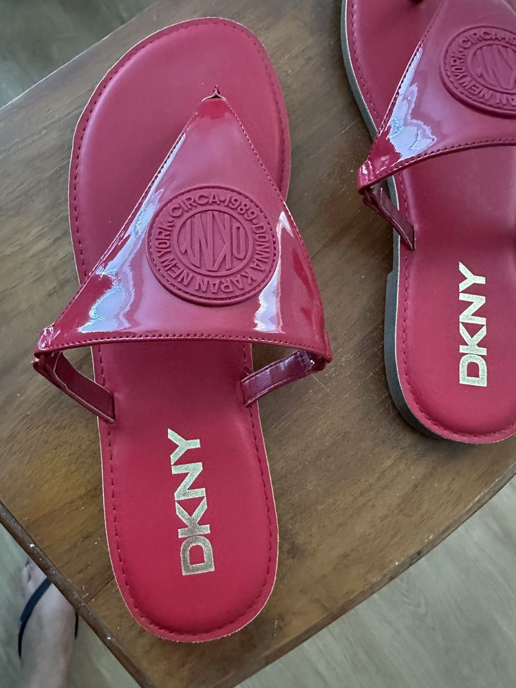 Klapki japonki DKNY