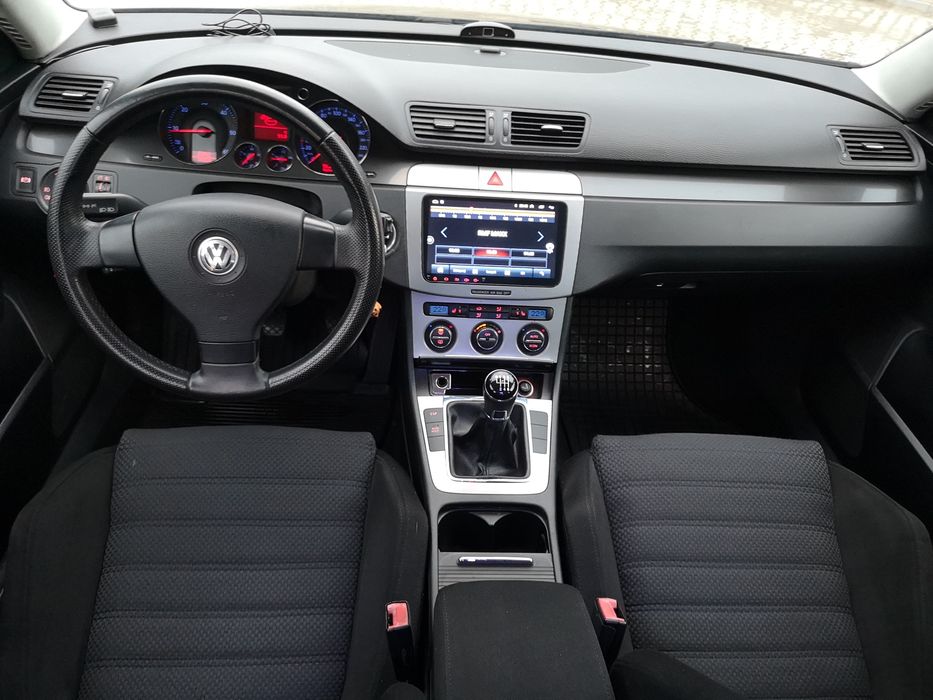 Volkswagen Passat B6 2.0tdi 170km Navi Pdc Kamera