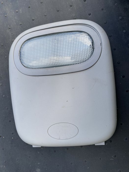 Renault Clio 2 przed lift lampka podsufitki