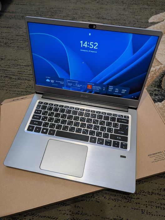 Ноутбук Acer Swift 3 SF314-41 (NX.HFDEU.044)