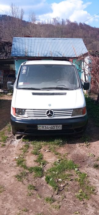 Mercedes Vito на ходу
