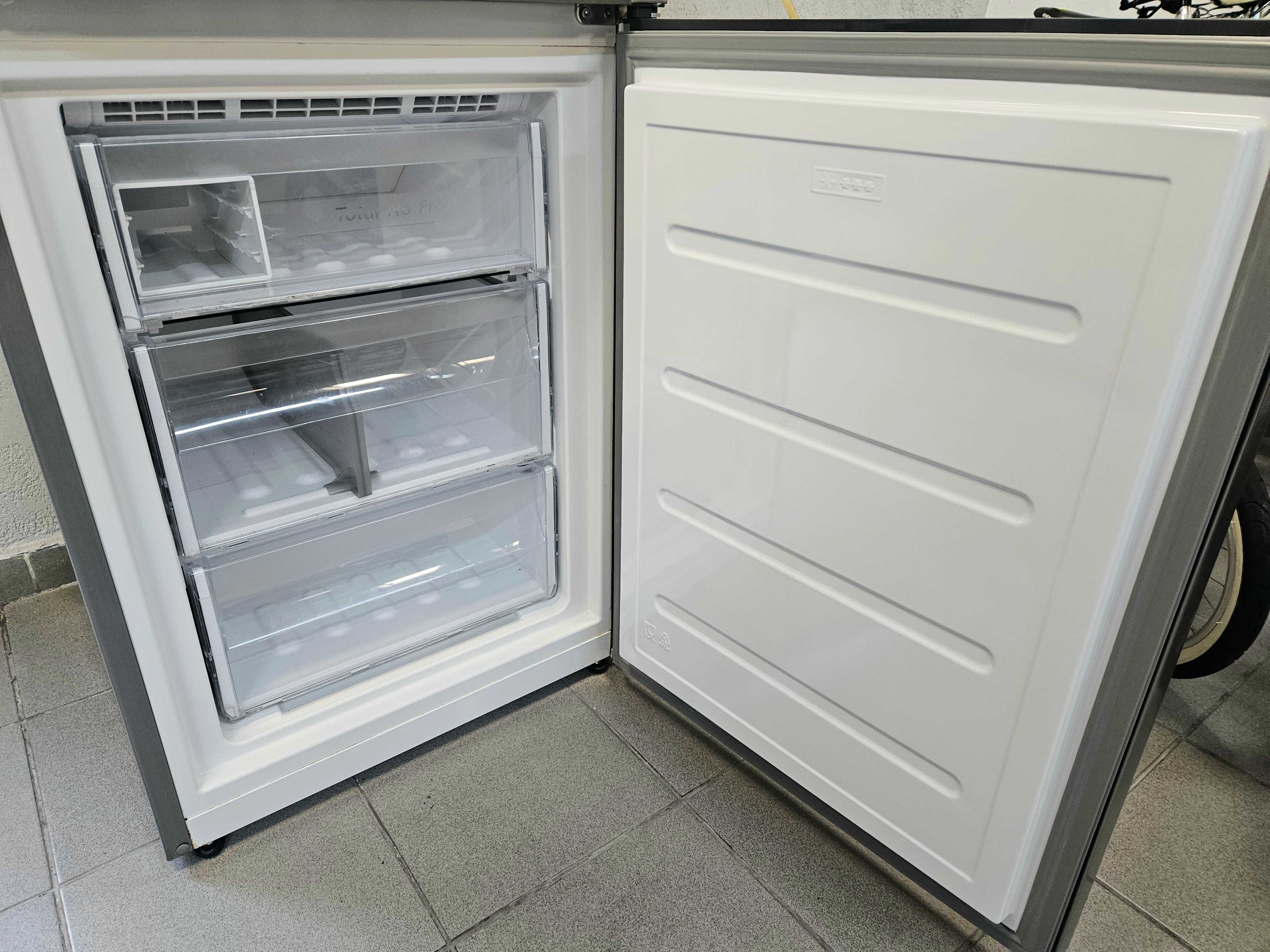 Lodówka Total No Frost WHIRLPOOL Srebrna
