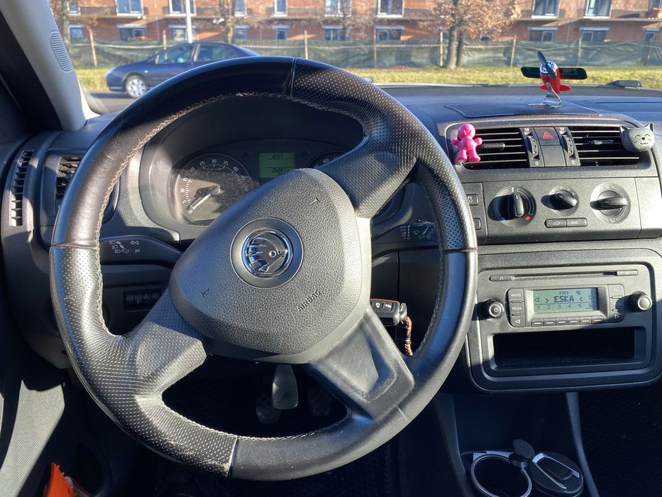 Шкода fabia 2015