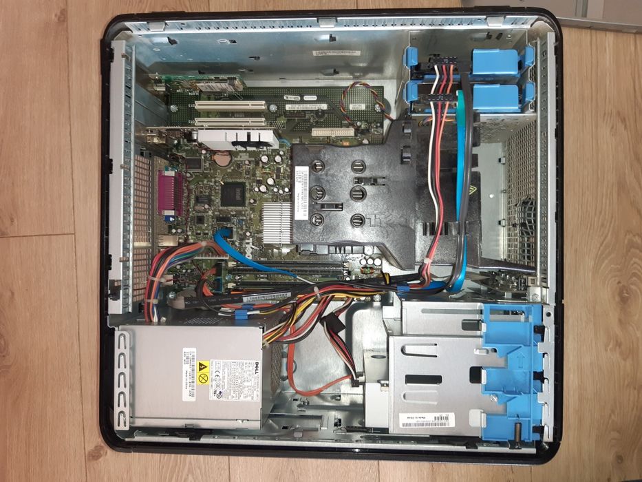 komputer stacjonarny dell optiplex win10 ssd wifi klawiatura mysz moni
