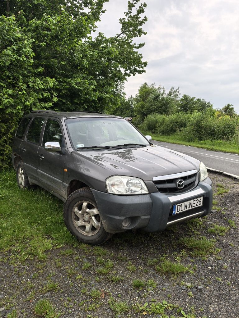 Samochód terenowy Mazda Tribute