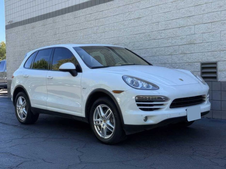 Porsche Cayenne Platinum      2014