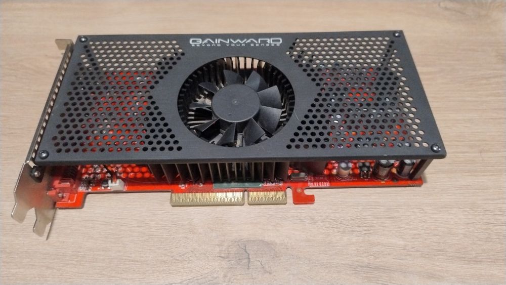 Karta graficzna GeForce 7900 GS 512 MB AGP