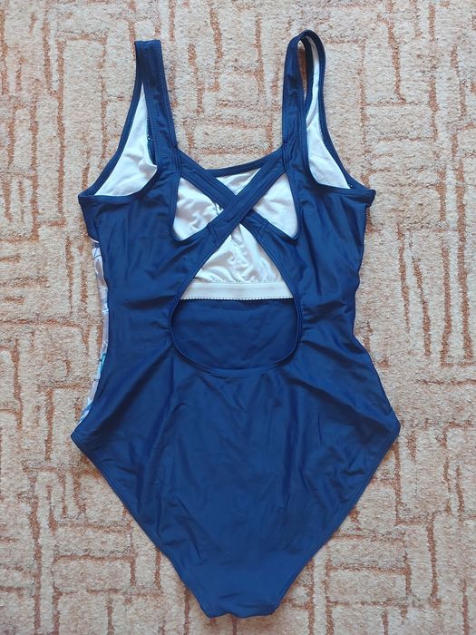 Слитные купальники